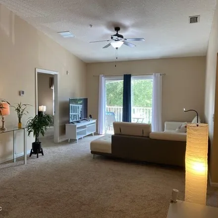 Buy this 3 bed condo on 6093 Maggies Cir Unit 115 in Jacksonville, Florida
