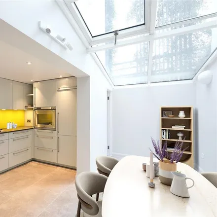 Image 3 - 21 Jameson Street, London, W8 7SH, United Kingdom - Townhouse for rent