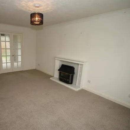 Image 4 - 56 Farriers Green, Taunton, TA2 8PR, United Kingdom - House for rent
