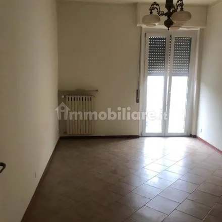 Image 3 - Via Larga, 26100 Cremona CR, Italy - Apartment for rent