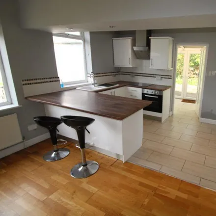 Image 2 - Brizlincote Lane, Burton-on-Trent, DE15 0PR, United Kingdom - House for rent