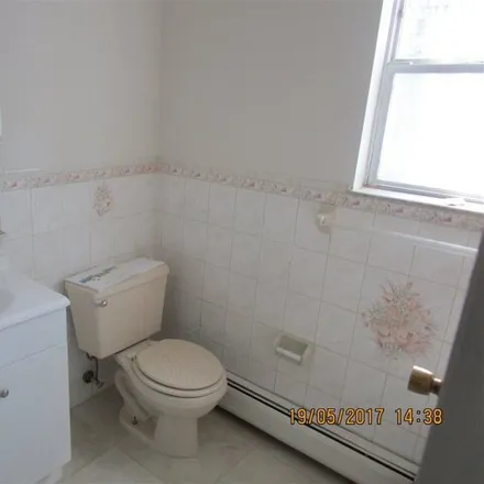 Image 6 - 249 Central Avenue, Jersey City, NJ 07307, USA - House for rent