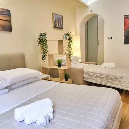 Rent this studio apartment on Vicolo Granai