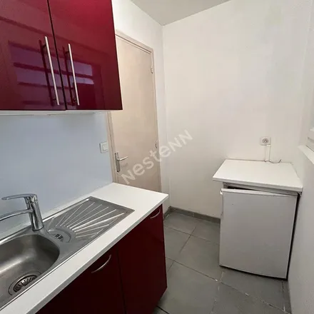 Rent this 2 bed apartment on Hôpital Rangueil in Chemin des Canalets, 31400 Toulouse