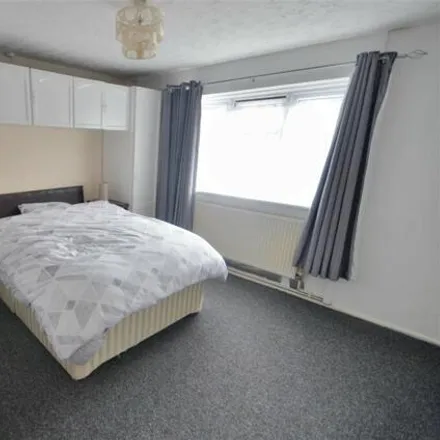 Image 5 - Brentfield, Widnes, WA8 7NX, United Kingdom - Room for rent