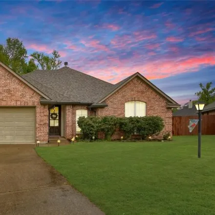 Buy this 3 bed house on 398 Haguewood Circle in Dogwood Hills, Bossier Parish