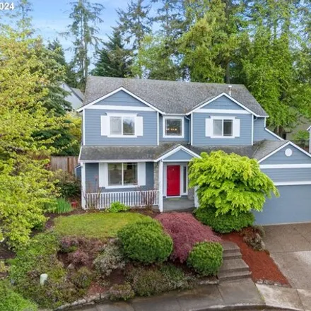 Buy this 4 bed house on 3110 Southwest Luradel Street in Portland, OR 97219