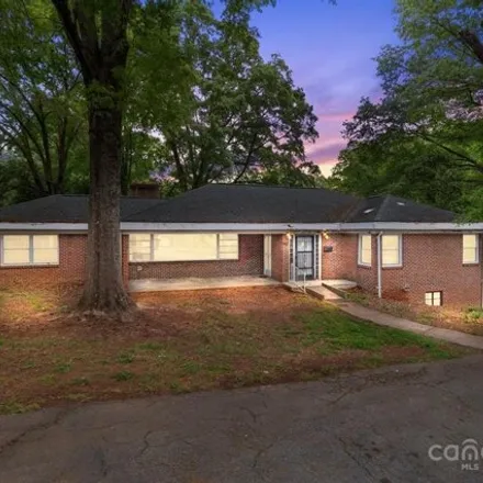 Buy this 6 bed house on 714 West Henderson Street in Yadkin Junction, Salisbury