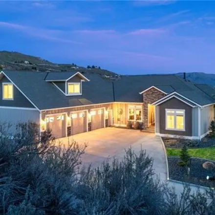 Buy this 4 bed house on 166 Westview Drive in Chelan, Chelan County