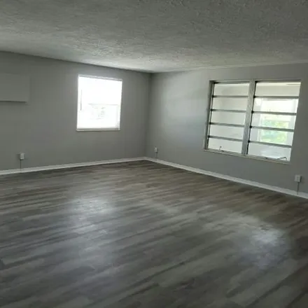 Image 7 - 1375 Pasadena Ave S Apt 1, South Pasadena, Florida, 33707 - Apartment for rent