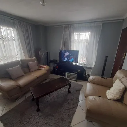 Image 2 - Wild Chestnut Street, Protea Glen, Soweto, 1861, South Africa - Apartment for rent