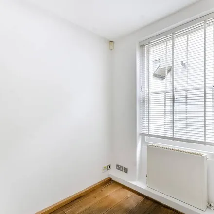 Image 4 - 66a Cleveland Street, London, W1T 4NG, United Kingdom - Apartment for rent