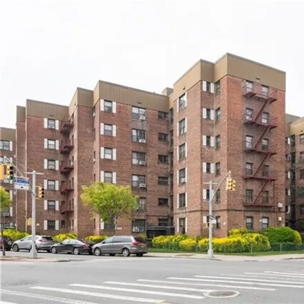 Image 5 - 2721 Kings Highway, New York, NY 11210, USA - Apartment for sale
