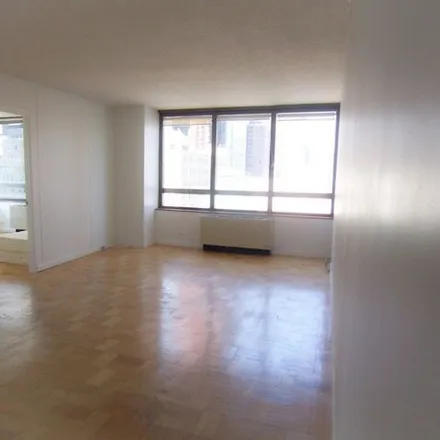 Rent this 2 bed condo on Manhattan Place in East 37th Street, New York