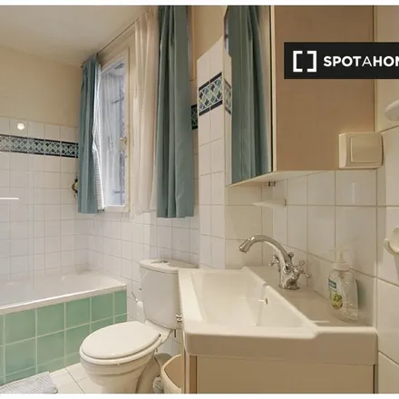Image 9 - 70 Rue des Poissonniers, 75018 Paris, France - Apartment for rent