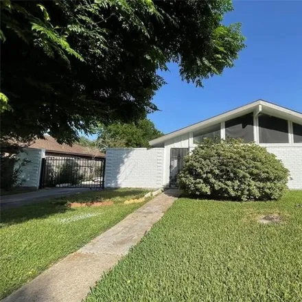 Image 5 - 10523 Cook Road, Houston, TX 77099, USA - House for sale