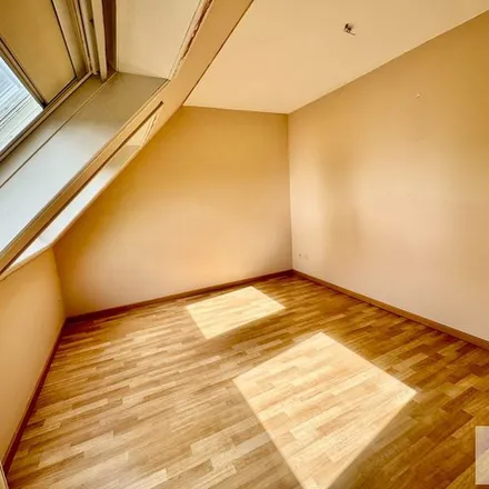 Rent this 3 bed apartment on Leonidas in Nieuwe Steenweg 4 b2, 3870 Heers