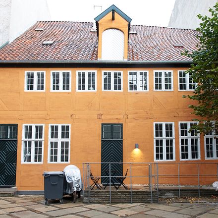 Rent this 5 bed house on Danske Special Rejser in Løngangstræde, 1468 København K