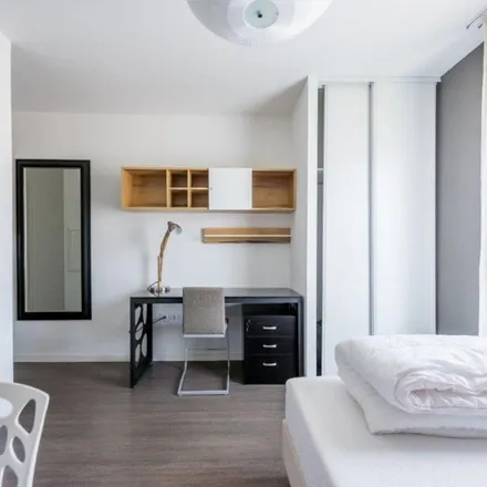 Image 3 - 4 Rue Louis Aragon, 44800 Saint-Herblain, France - Apartment for rent