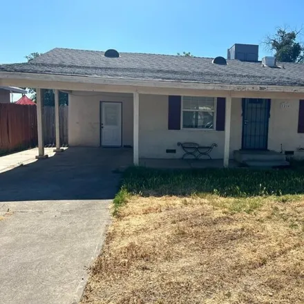 Buy this 2 bed house on 1239 North 11th Avenue in Hanford, CA 93230