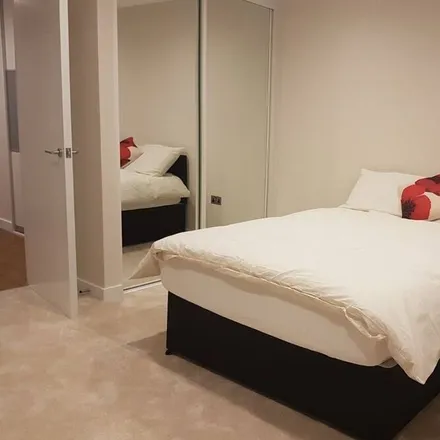 Rent this 3 bed apartment on London in SW4 8BH, United Kingdom