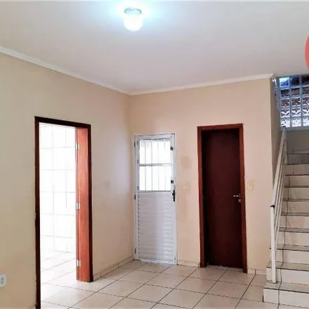 Buy this 2 bed house on Rua Antônio Caldato in Jardim São Lourenço, Bragança Paulista - SP