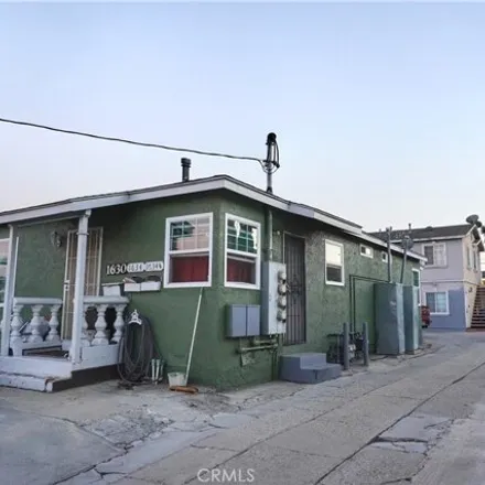 Buy this 19 bed house on 1646 West 204th Street in Los Angeles, CA 90501