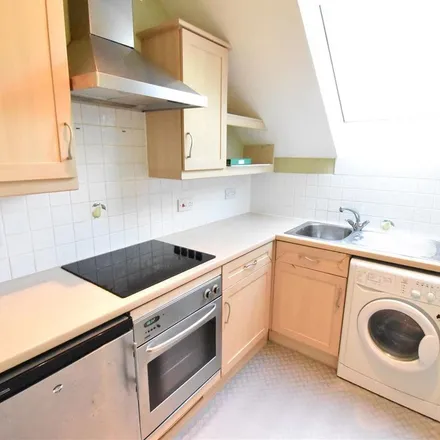 Rent this 1 bed apartment on Fulmar Close in London, KT5 8RF