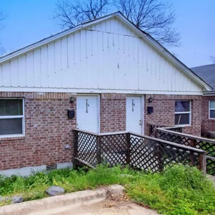 Rent this 2 bed house on 1016 W 21st St Unit A in Little Rock, Arkansas