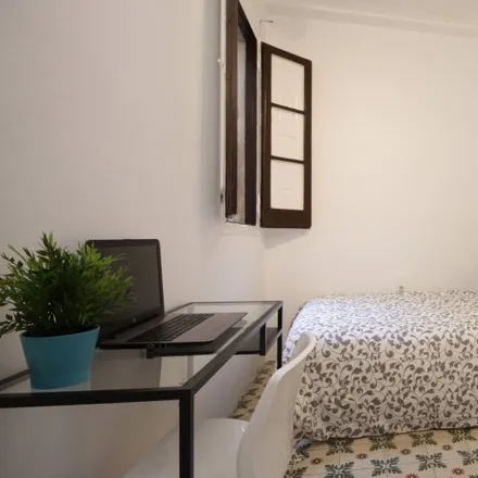 Rent this 7 bed room on Carrer de Sant Pere Més Alt in 31, 08003 Barcelona