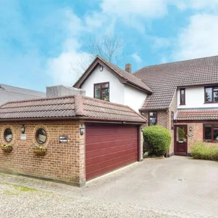 Buy this 6 bed house on The Plain in Coopersale, CM16 6TW