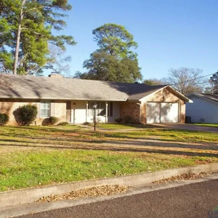 Buy this 4 bed house on 1742 Wimberly Street in Longview, TX 75601