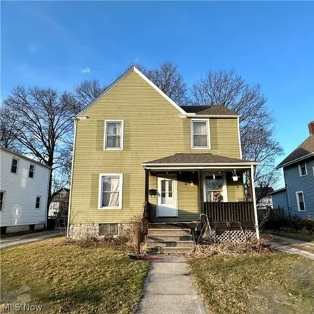 Buy this 4 bed house on 130 Harvard Avenue in Elyria, OH 44035