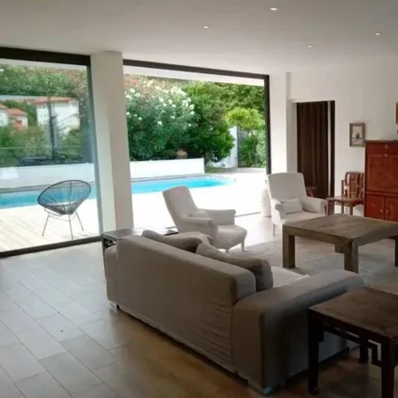 Image 2 - 64200 Biarritz, France - House for rent