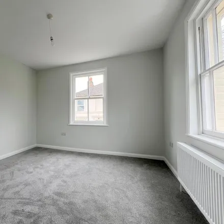 Image 5 - Tunnel Road, Royal Tunbridge Wells, TN1 2BT, United Kingdom - Duplex for rent