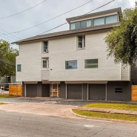 Buy this 1studio house on 5105 Vandelia Street in Dallas, TX 75235