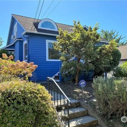 Rent this 3 bed house on 1401 Northeast 70th Street in Seattle, WA 98115