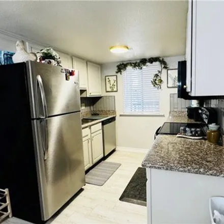 Image 5 - unnamed road, Spring Valley, NV 89103, USA - Condo for rent