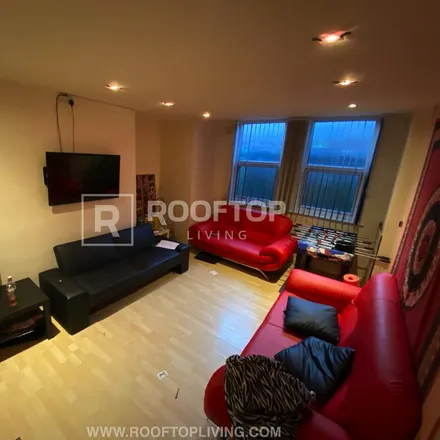 Rent this 8 bed house on 17 Chestnut Avenue in Leeds, LS6 1BA