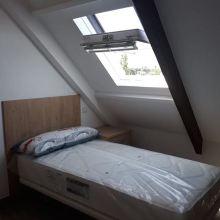 Rent this 20 bed room on Av. Jaca in 28022 Madrid, España