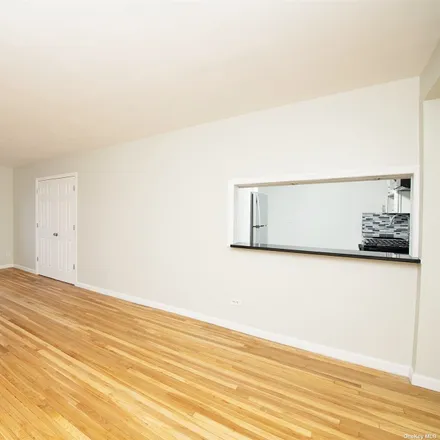 Image 3 - 94-10 60th Avenue, New York, NY 11373, USA - Apartment for rent