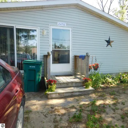 Image 1 - 2428 East 3rd Street, Skidway Lake, Mills Township, MI 48756, USA - House for sale