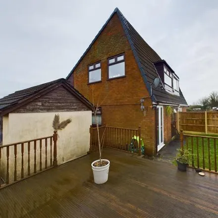 Buy this 3 bed duplex on Taylor Grove in Hindley, WN2 4TS