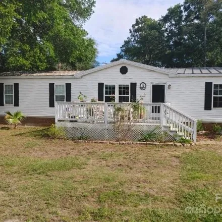 Buy this studio apartment on 621 Bayshore Drive Southeast in Brunswick County, NC 28422