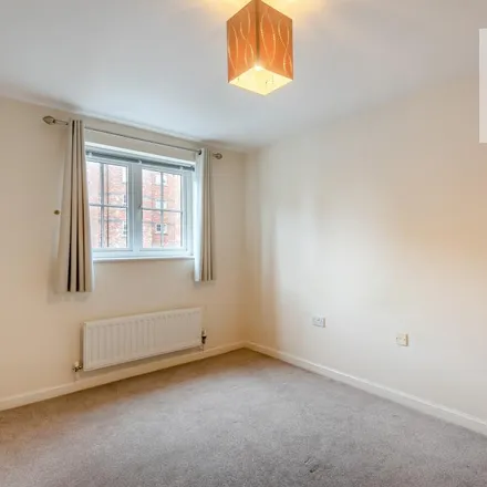 Image 7 - Chester, Thomas Brassey Close, CH2 3AE, United Kingdom - Apartment for rent