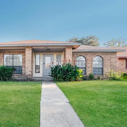 Rent this 4 bed house on Hunters Glen Drive in Mesquite, TX 75150