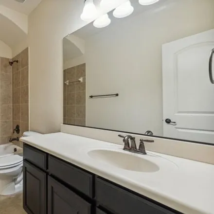 Image 7 - 6483 Naples Drive, Irving, TX 75039, USA - House for rent