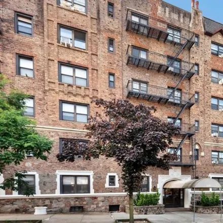 Image 7 - 130 Bay Ridge Parkway, New York, NY 11209, USA - Apartment for sale