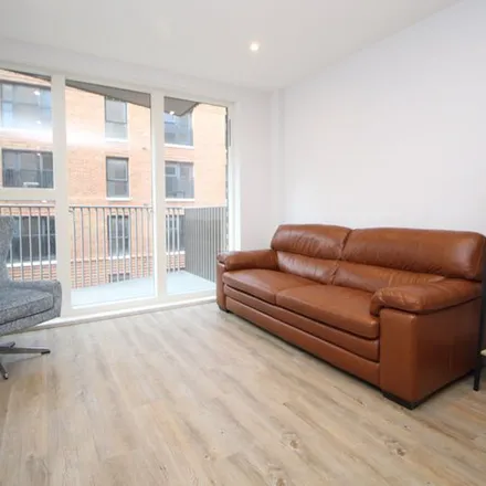 Rent this 2 bed apartment on Darjeeling House in Memorial Avenue, Slough