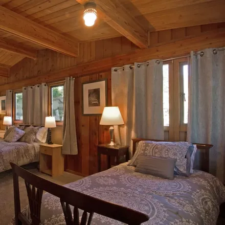 Rent this 4 bed house on Bainbridge Island in WA, 98110